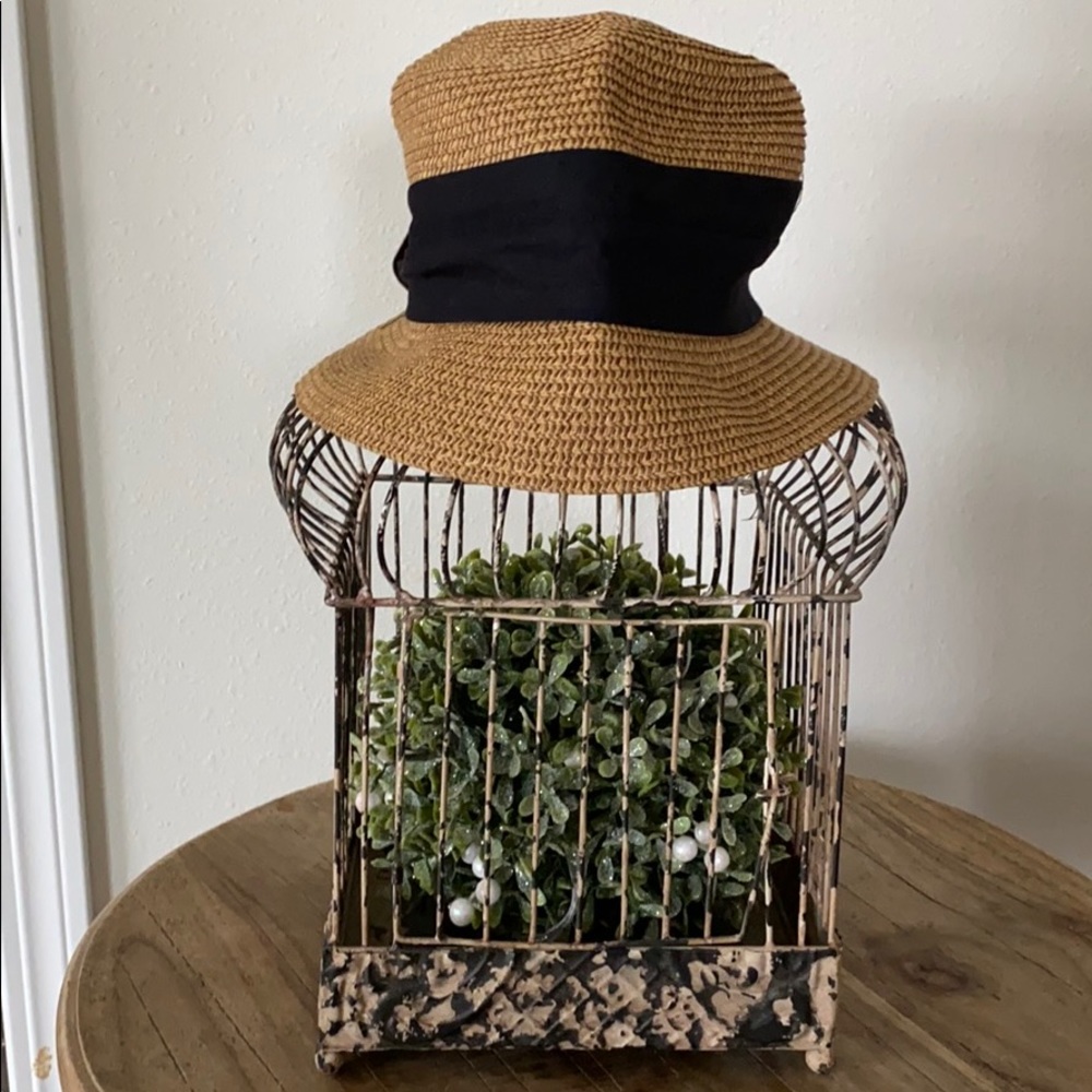 Straw summer hat
